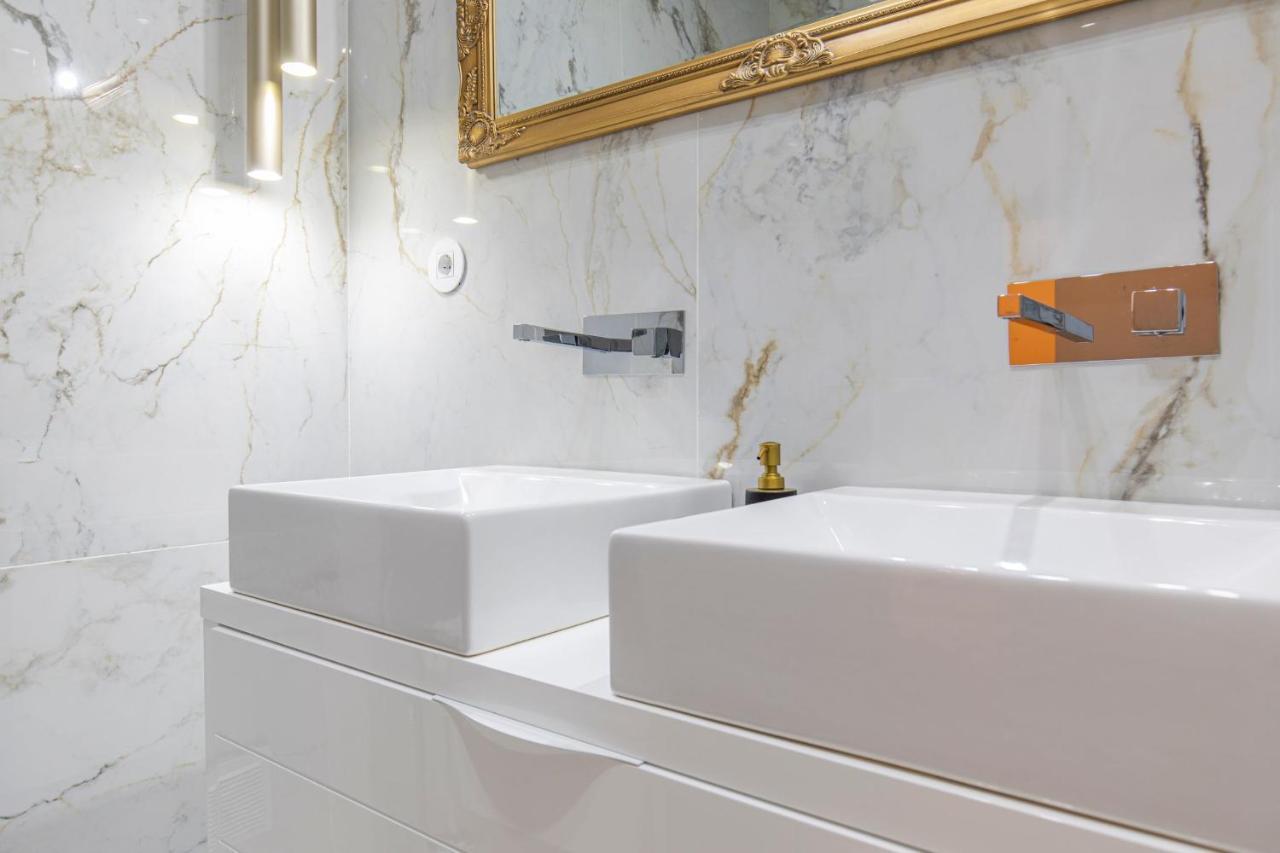 Deluxe 2Bdr Apartment In Carcavelos By Lovelystay ภายนอก รูปภาพ