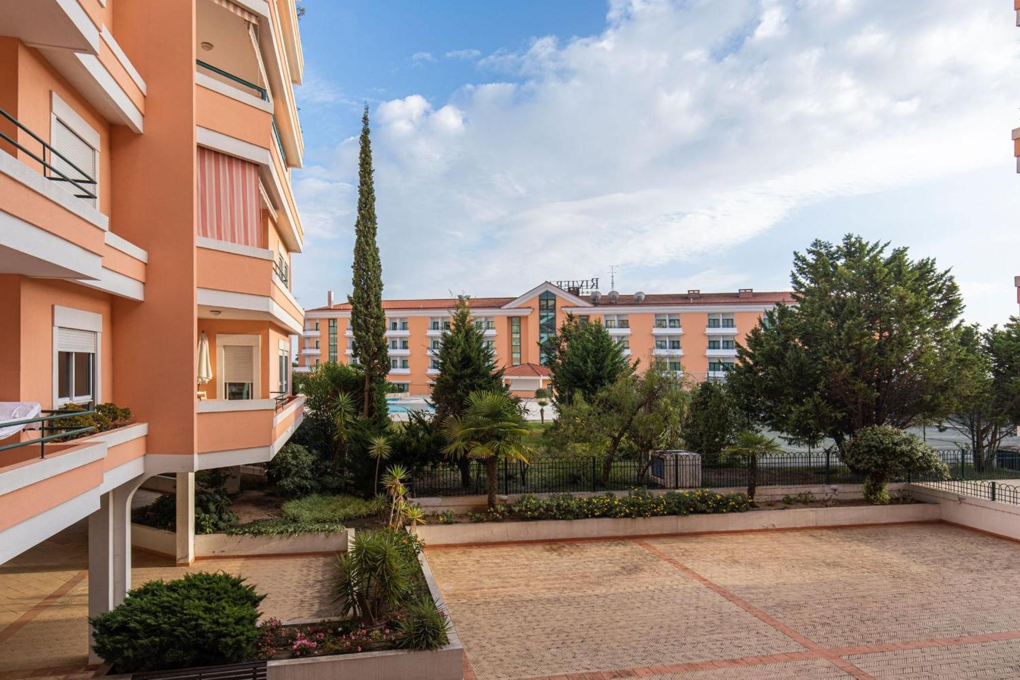 Deluxe 2Bdr Apartment In Carcavelos By Lovelystay ภายนอก รูปภาพ